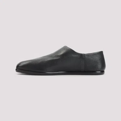 Maison Margiela Smooth Leather Loafers With Split-toe Design In Black