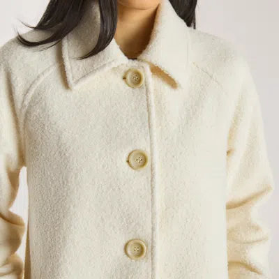 Lounge Cream In White