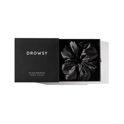 Drowsy Pillow Scrunchie Black Jade In Black