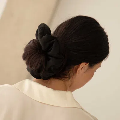 Drowsy Pillow Scrunchie Black Jade In Black
