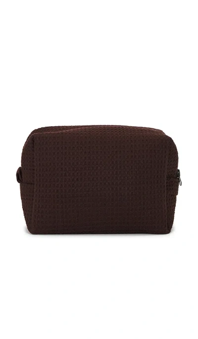 Abbode Dog Mom Waffle Pouch In Brown