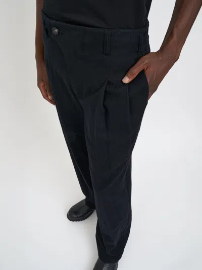 Devoa Wool Trousers With Pleats In Blue