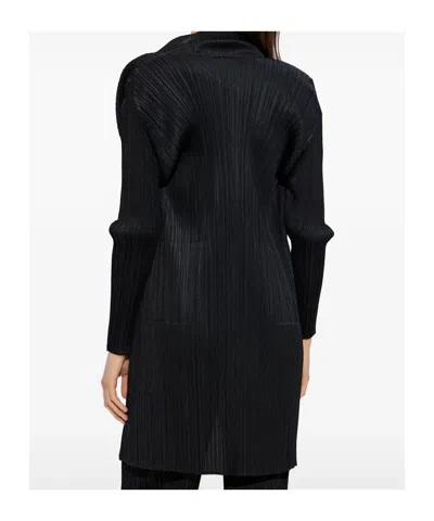 Issey Miyake Pleated Long Coat In Black