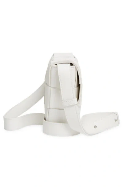 Bottega Veneta Medium Cassette Leather Crossbody Bag In White
