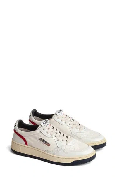 Autry Open Low Top Sneaker In White