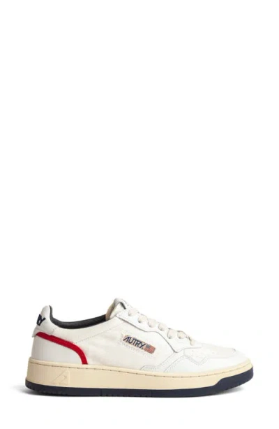 Autry Open Low Top Sneaker In White