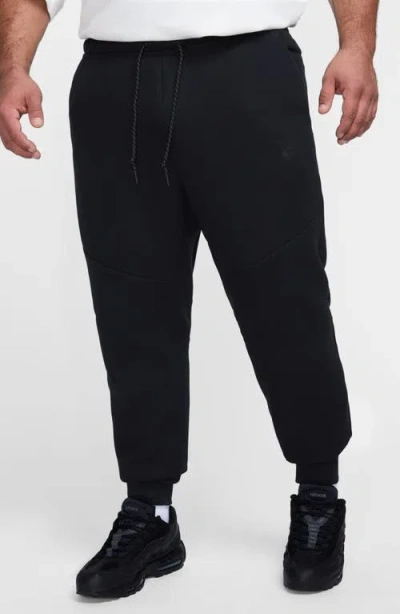 Nike Tech Fleece Joggers In Black