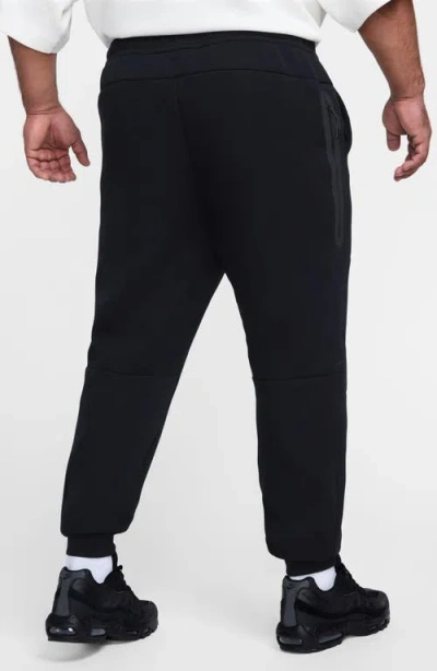Nike Tech Fleece Joggers In Black