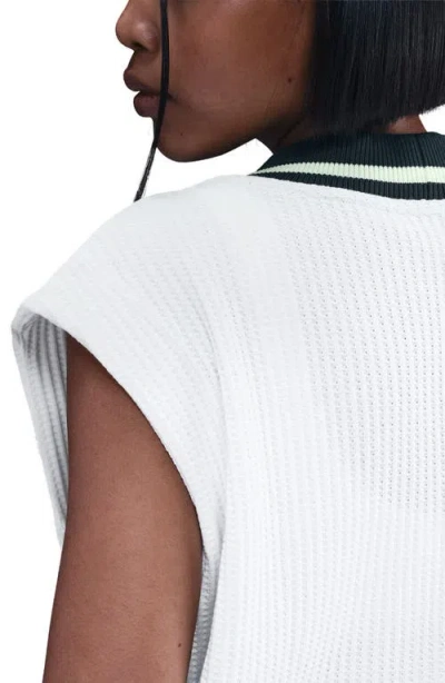Nike Oversize Waffle Vest In White