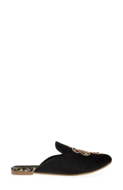 Fuchsia Embroidered Serpent Pointed Toe Mule In Black
