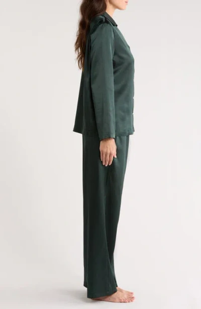 Kilo Brava Satin Pajamas In Green