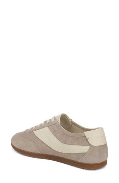 Vince La Runner Sneaker In Brown