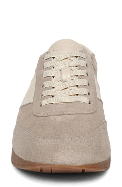 Vince La Runner Sneaker In Brown