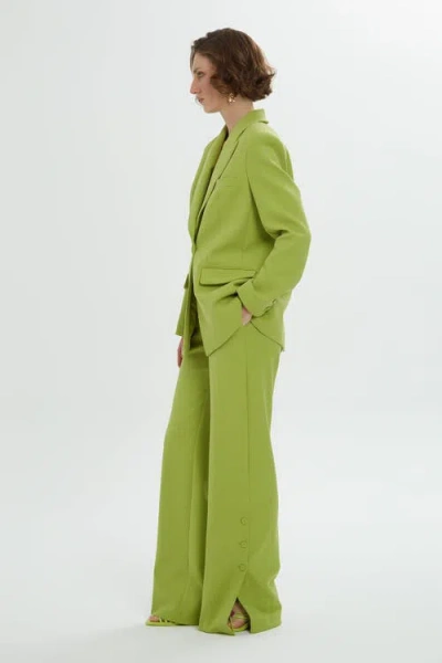 Gizia Green Set With Button Details In Green