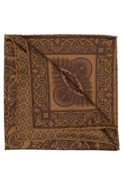 Elizabetta Lario In Brown