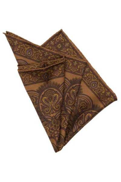 Elizabetta Lario In Brown