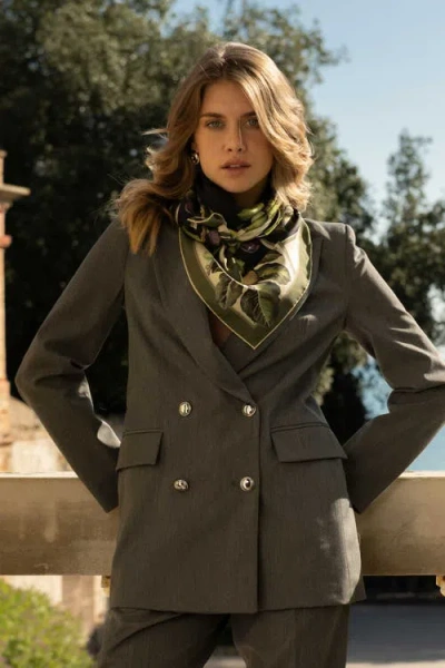 Elizabetta Tessa In Black