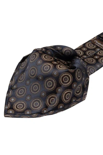 Elizabetta Cefalù In Gray