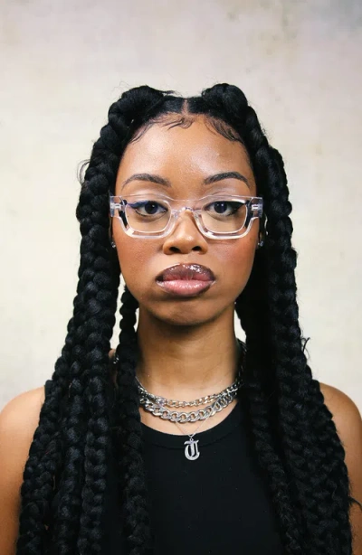 Wisdom Fashion House Clear Frame 9 In White