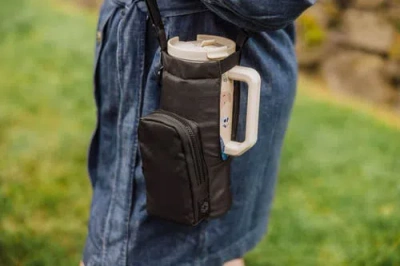 Oniva Eclipse Tumbler Tote In Black