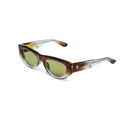 Vada Tokio Sunglasses In Brown