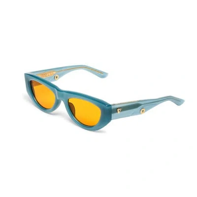 Vada Tokio Sunglasses In Gray