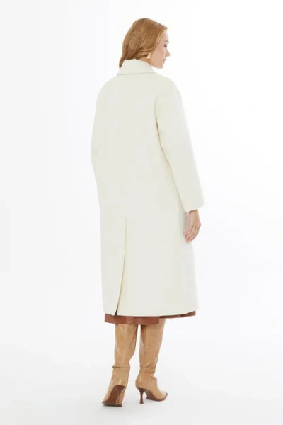 Gizia Notch Lapel Long Coat With Back Vent In White