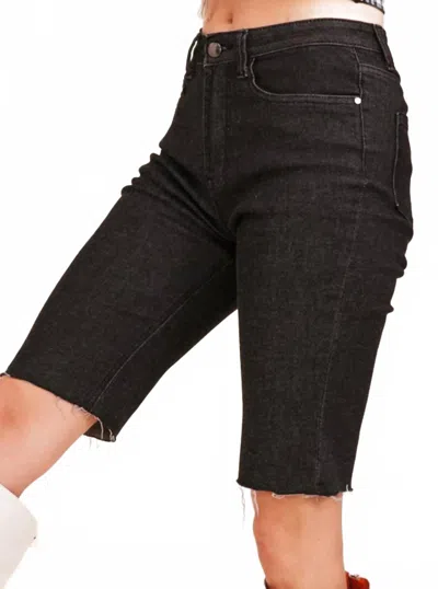 Listicle Amalfi Denim Shorts In Black In Black