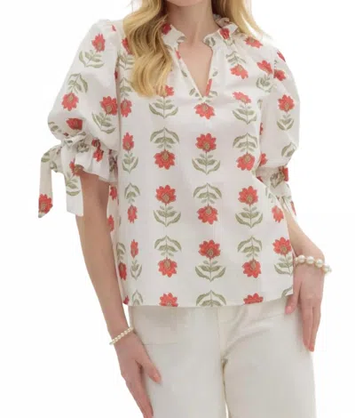 Entro Floral Print Pullover Top In White In White