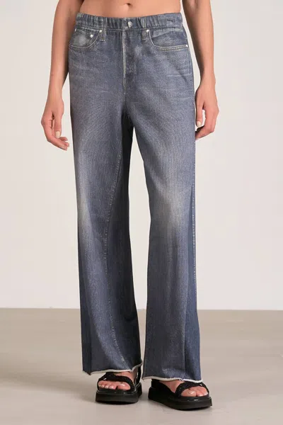 Elan Amber Sweatpants In Dark Denim In Blue