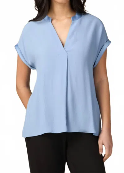 Oltre Short Sleeve V-neck Blouse In Blue In Blue