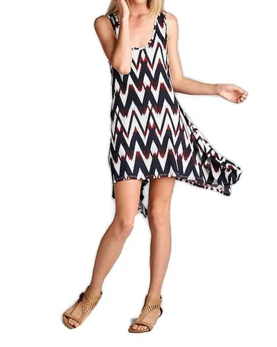 Emerald Fashion Brush Stroke Chevron Tank Top In White Multi In Multi