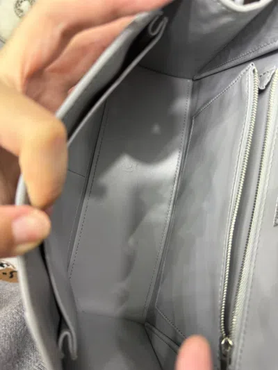 Balenciaga Women Pre-loved Bag Very Good Condition In Gray