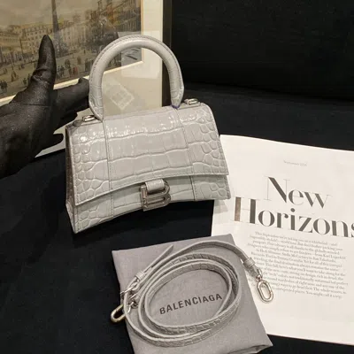 Balenciaga Women Pre-loved Bag Very Good Condition In Gray