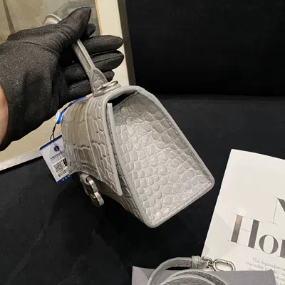 Balenciaga Women Pre-loved Bag Very Good Condition In Gray