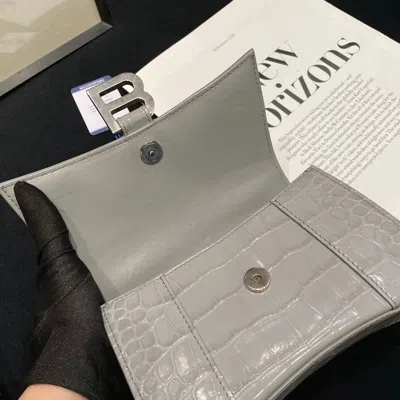 Balenciaga Women Pre-loved Bag Very Good Condition In Gray