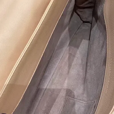 Bottega Veneta Women Pre-loved Bag Very Good Condition In Neutral