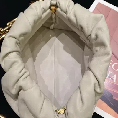 Bottega Veneta Women Pre-loved Bag Very Good Condition In Neutral