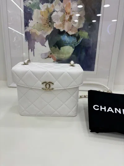 Pre-owned Chanel Women Pre-loved Bag Brand New Condition In Multi
