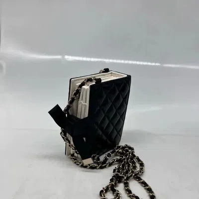 Pre-owned Chanel Women Pre-loved Bag Brand New Condition In Multi