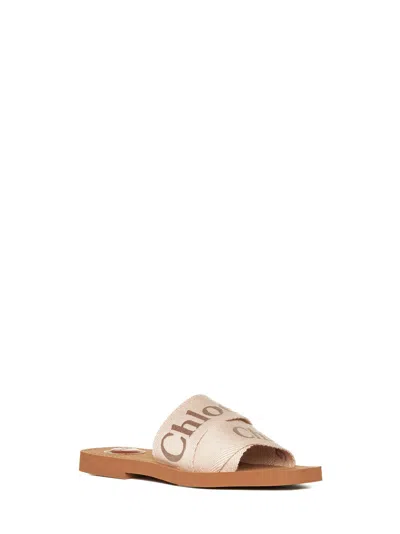 Chloé X High Summer Woody Embroidered Logo Flat Sandals In Neutral