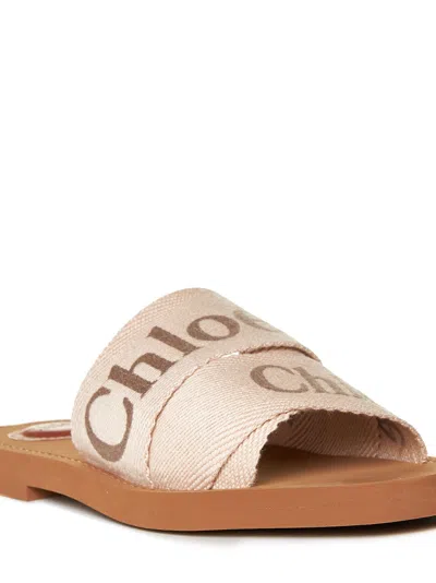 Chloé X High Summer Woody Embroidered Logo Flat Sandals In Neutral