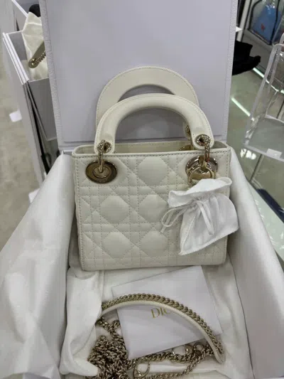 Dior Women Pre-loved Bag Brand New Condition In White