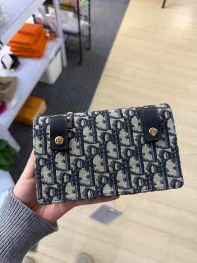 Dior Women Pre-loved Bag Very Good Condition In Pattern