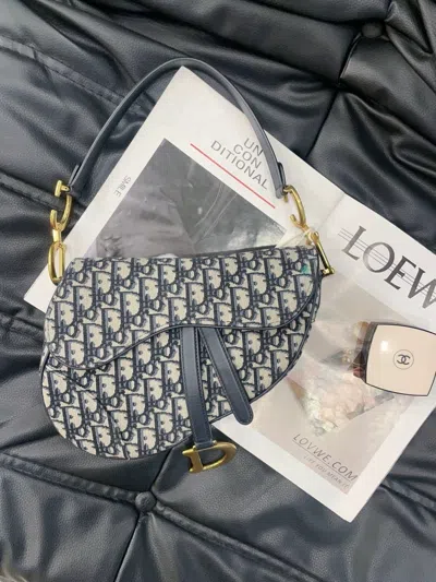 Dior Women Pre-loved Bag Very Good Condition In Blue