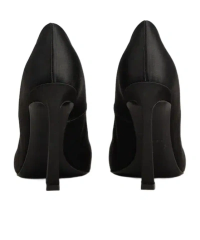 Roger Vivier Trompette Pumps In Satin In Black