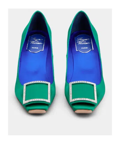 Roger Vivier Trompette Pumps In Satin In Green