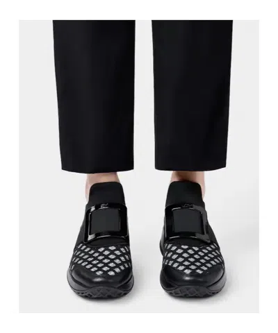 Roger Vivier Viv Run Sneakers In Black
