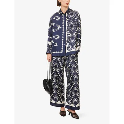 Weekend Max Mara Omens Graphic-print Patch-pocket Silk Blouse Navy In Blue