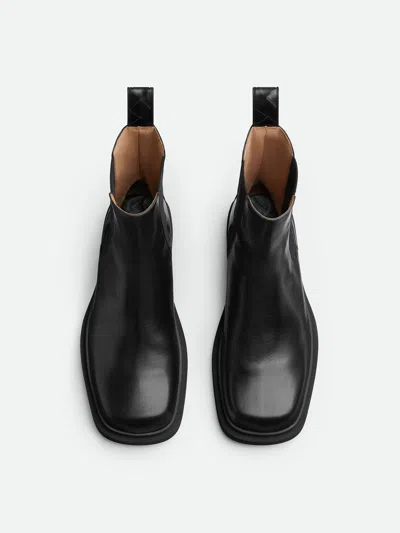 Bottega Veneta Leather Intrecciato-detail Ben Chelsea Boots In Black